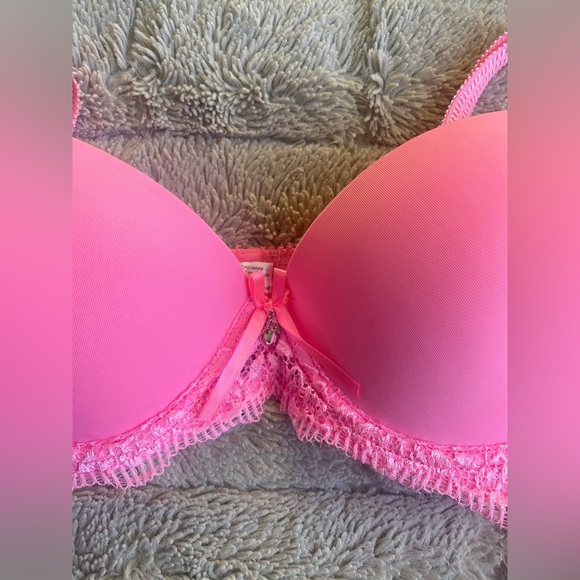 La Vie en Rose Pink Bra - Picture 2 of 6